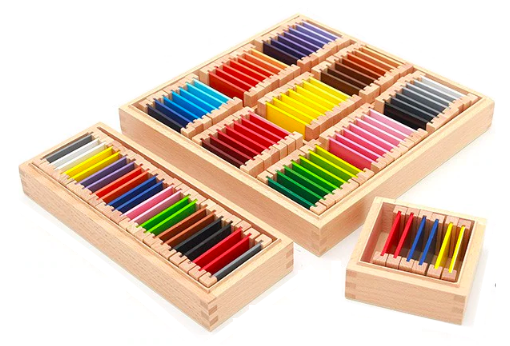 Farben lernen im Kleinkindalter mit originalem Montessori Material